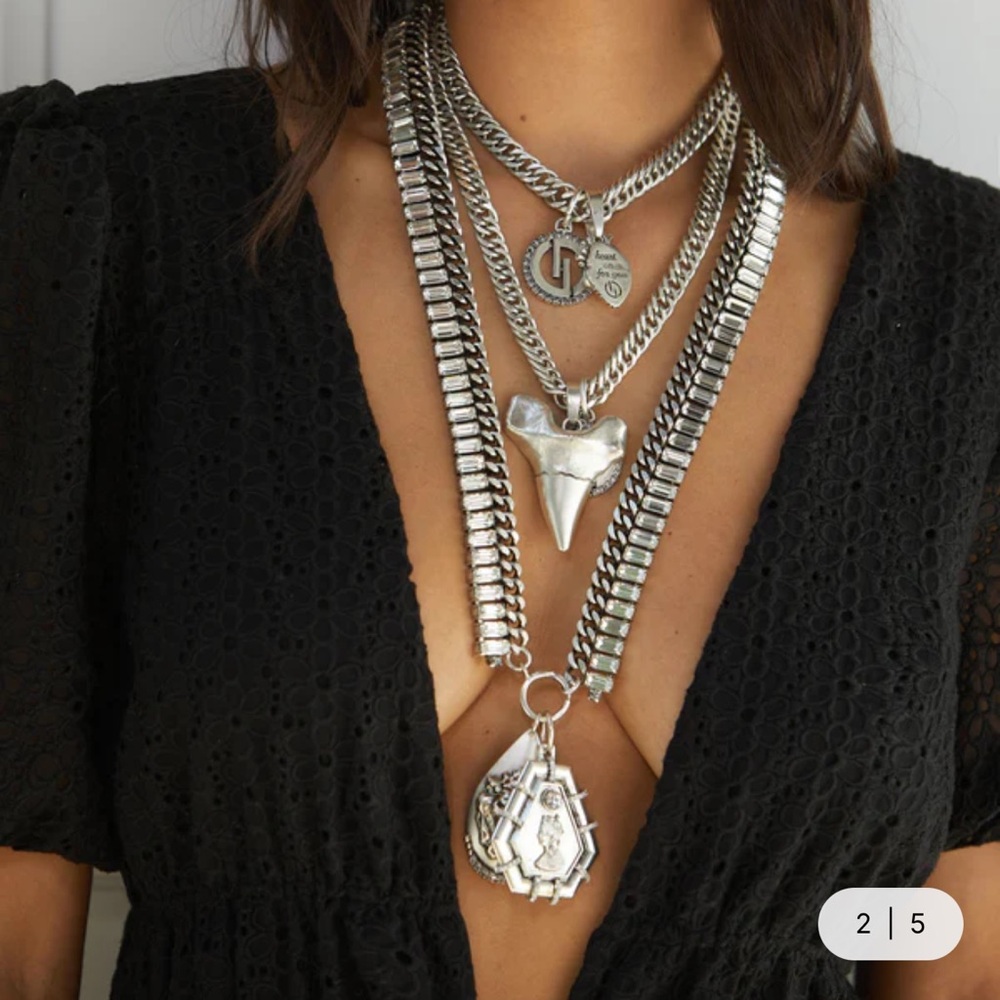 SOLD Dylanlex shark tooth Gold Chain 20 inch - Picture 4 of 4